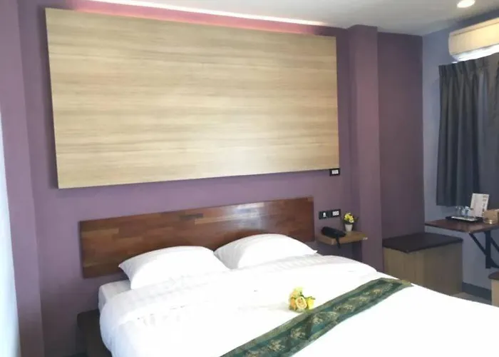 Genoa Hotel *